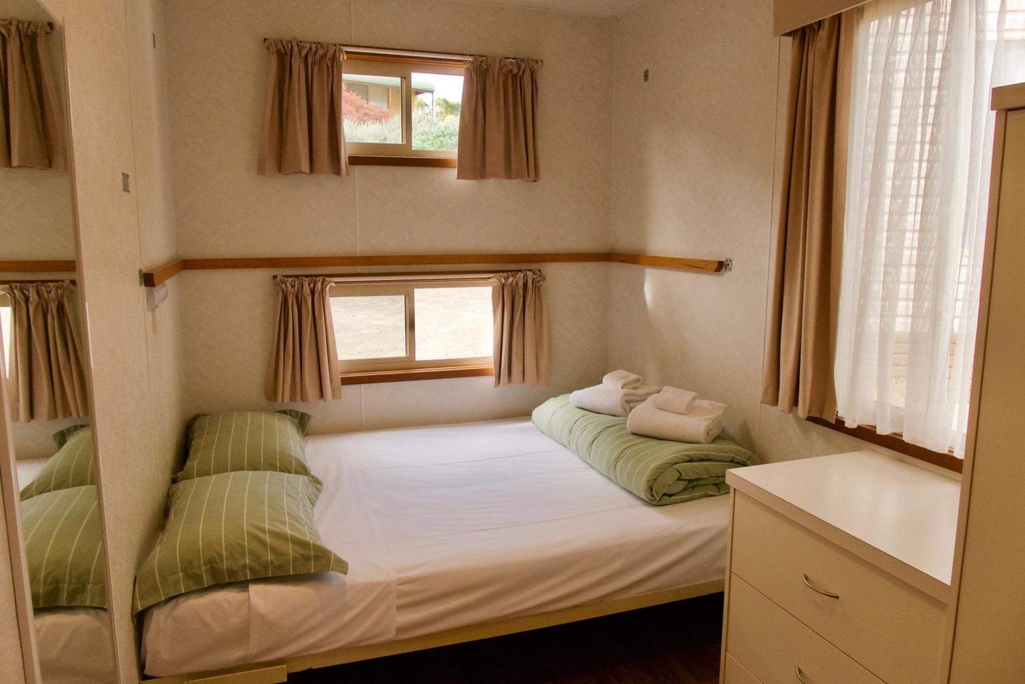 Daysy Hill Country Cottages Port Campbell Phòng bức ảnh